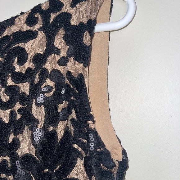 Dress the Population Black Floral Lace Mini Dress - Picture 7 of 12